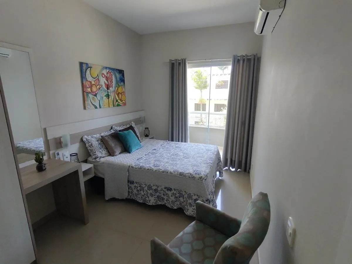 Bombinhas Centro, apartamento 02 dorm, ótima localização 0*,  Brasil